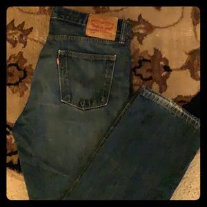 Levi 514 W34 L32 men’s straight jeans.